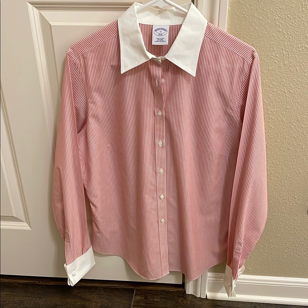Brooks Brothers Pink and White Dress Shirt with Contrast Collar